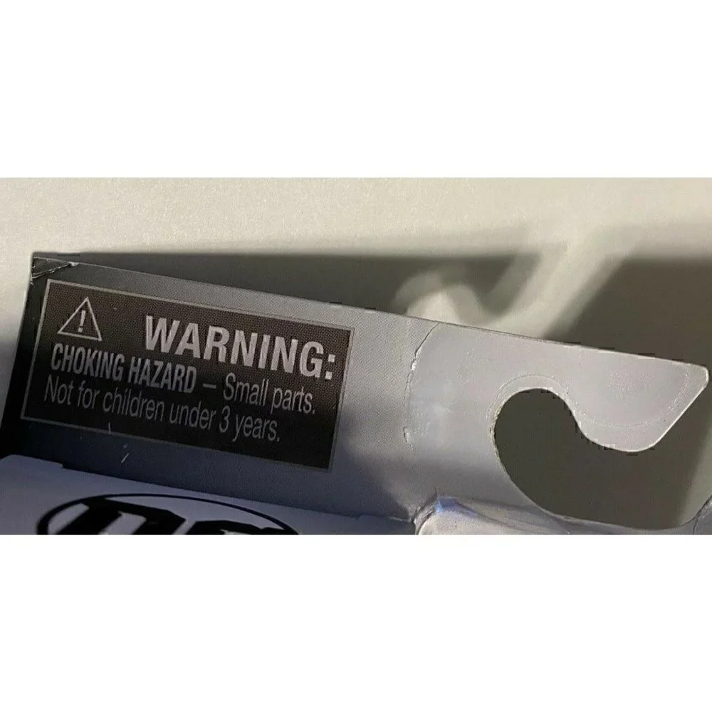 NEW Batman 4” DC The Caped Crusader w/ 3 Mystery Accessories 1st Edition